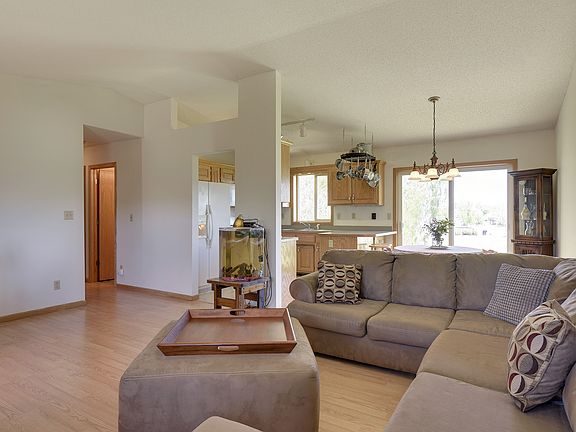 5th image of 508 Cottonwood St SW
