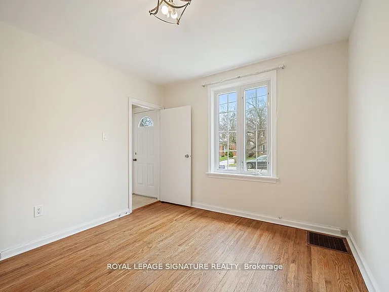 124 Homewood Ave — Photo 17