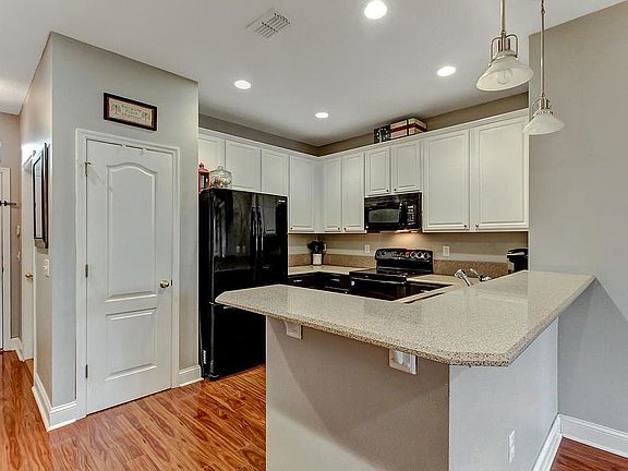 5th image of 12336 Sand Pine Ct