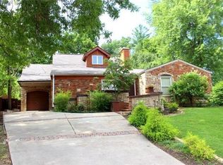 1204 Rivoli Dr, Ballwin, MO 63011