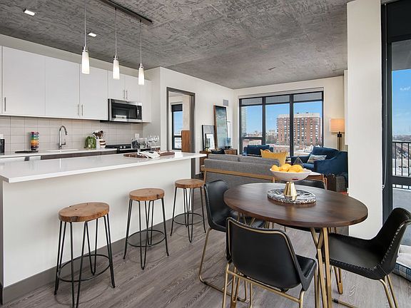 3rd image of 1135 Westgate St #5858841