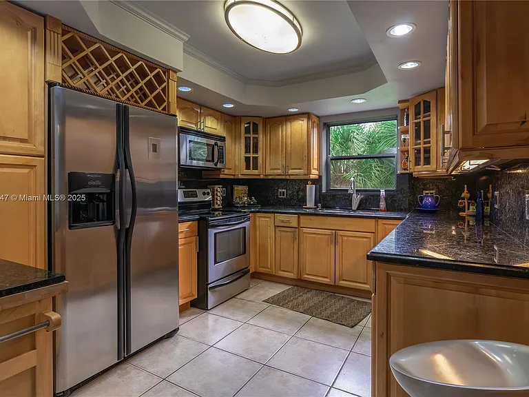 16200 Golf Club Rd — Photo 5