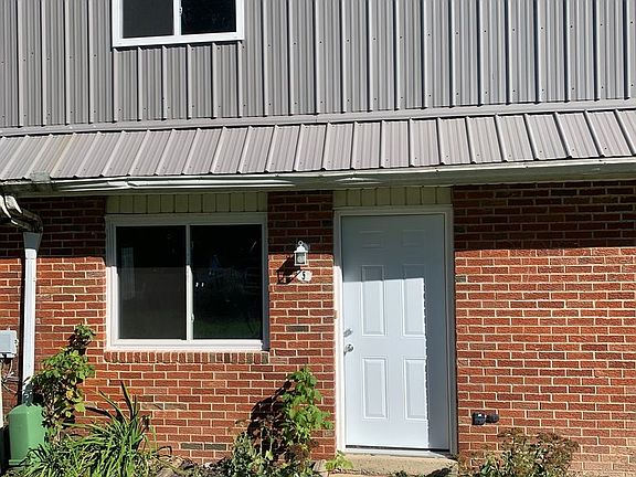 3rd image of 836 S 13th St #236-260
