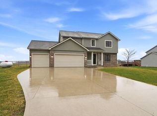 5954 E 500 N, Churubusco, IN 46723