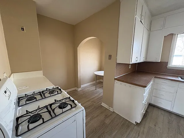 4358 Willys Pkwy — Photo 2