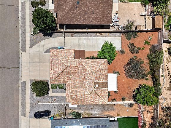 3rd image of 5005 Mira Vista Dr NE