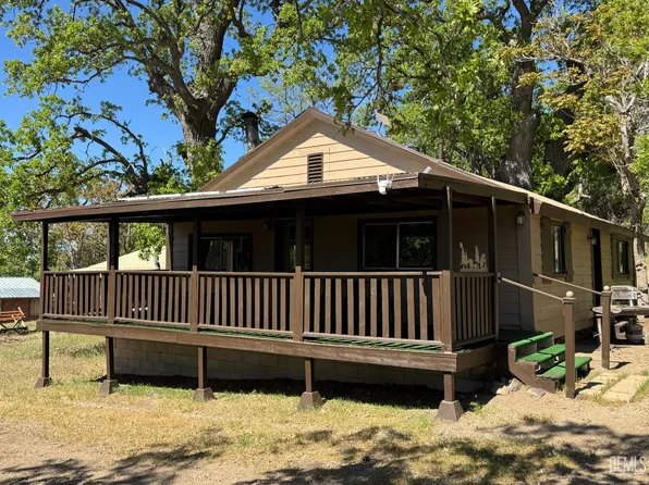 1 Maple Ave, Tehachapi, CA 93561