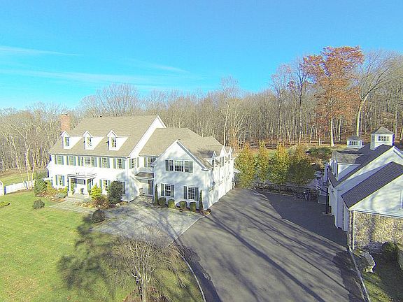 Front 6 car garage, 3.4 acre