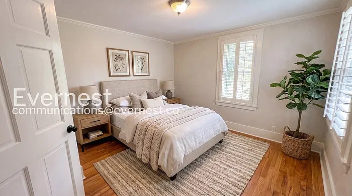 5 bed, 3.0 bath, 2407 sqft, $2,995 — Photo 4