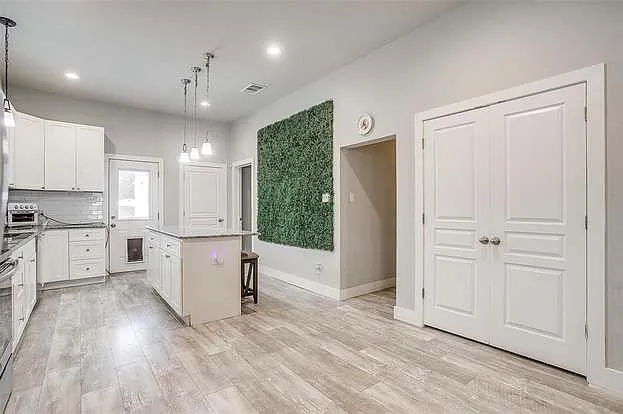 2905 S Jennings Ave — Photo 17