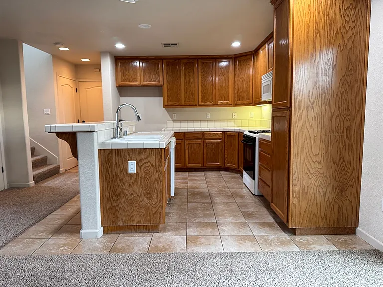 750 Odilia Ct — Photo 6