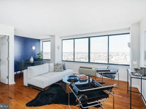 2001 Hamilton St Penthouse P407, Philadelphia, PA 19130