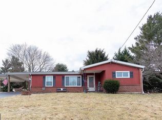 100 Birch Knoll Rd, Hagerstown, MD 21742