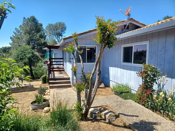 97 Poker Flat Rd, Copperopolis, CA 95228