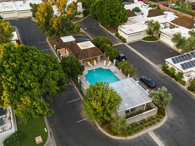 7005 N Barbados Pl — Photo 46