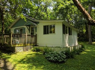 1770 E Lakeshore Dr, Twin Lakes, WI 53181
