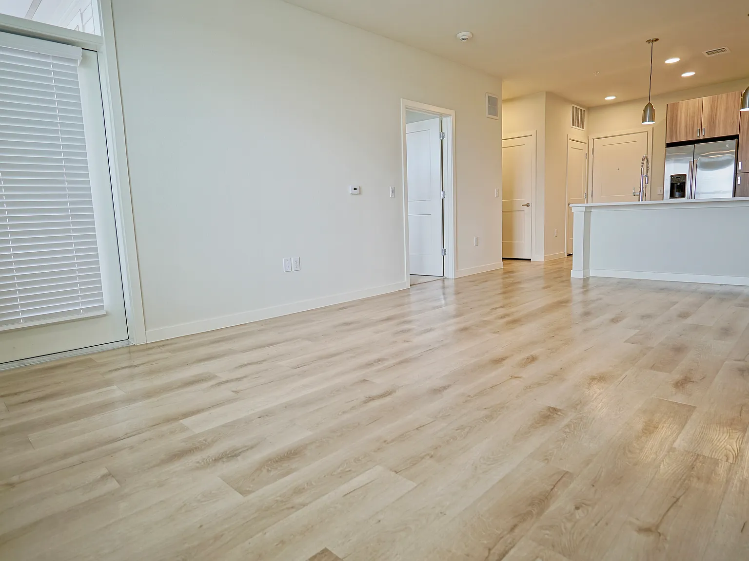 1 bed, 715 sqft, $1,175 — Photo 1