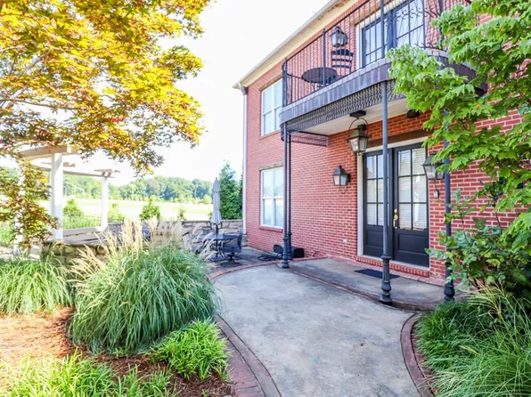 724 Mogridge Ln, Oxford, MS 38655