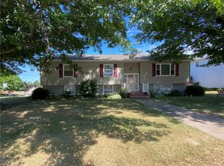 92 Hutchinson Dr, North East, PA