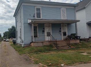 518-520 N Dawson St, Uhrichsville, OH 44683