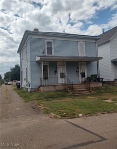 518-520 N Dawson St, Uhrichsville, OH, 44683