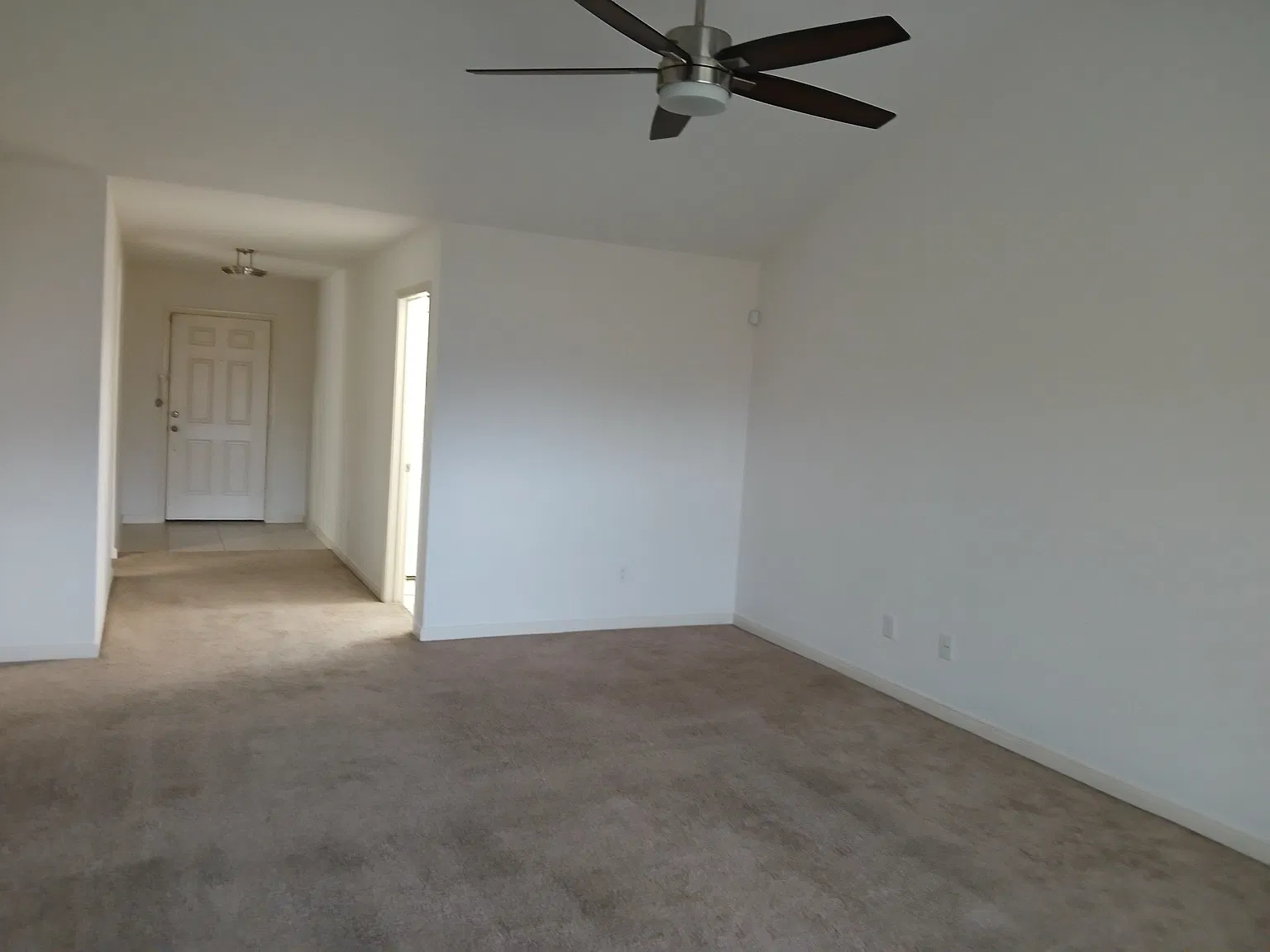 4 bed, 1658 sqft, $2,200 — Photo 4