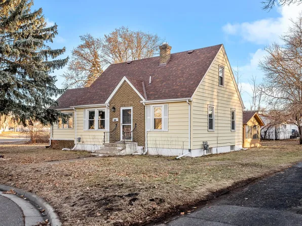 5335 Fairview Ave N, Crystal, MN 55429