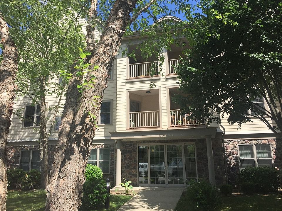 1st image of 1044 Victoria St APT B29