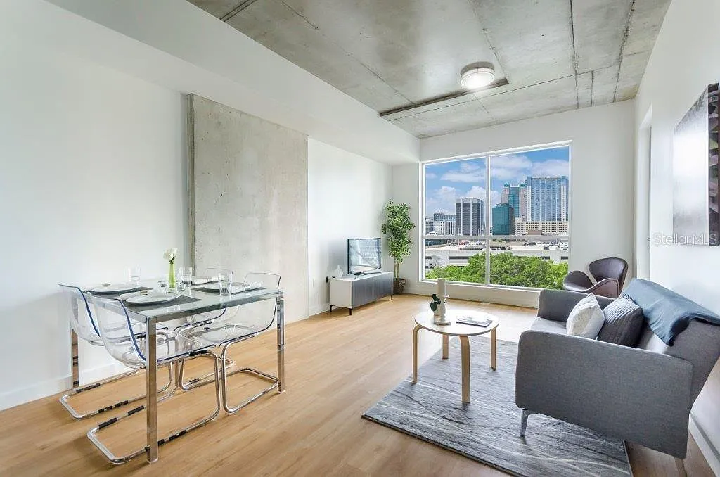 2 bed, 2.0 bath, 1075 sqft, $2,800 — Photo 4
