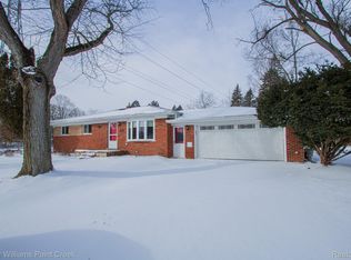 5617 Westfalen Dr, Shelby Township, MI 48317