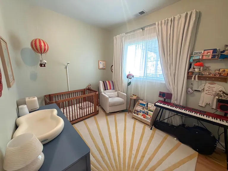 1508 W Erie St #2 — Photo 11