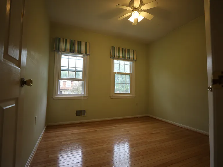 10052 Colebrook Ave — Photo 22
