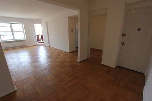 5th image of 6561 Saunders St