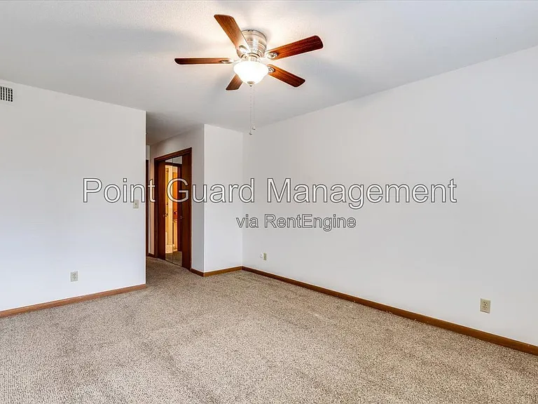 2011 N Porter Ave #232 — Photo 10