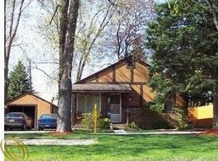 180 W Columbia Ave, Pontiac, MI 48340