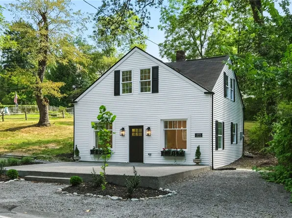 4978 S Pioneer Rd, Gibsonia, PA 15044