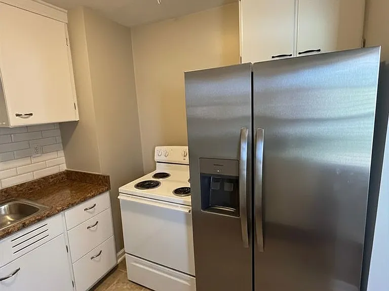 263 E Beechwold Blvd — Photo 3