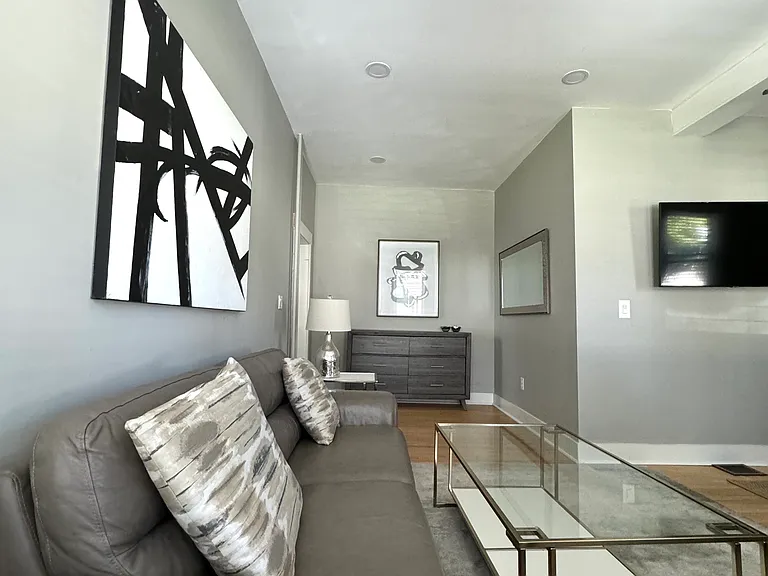 130 White St #1 — Photo 13