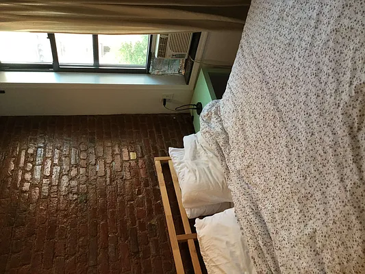 Rented by Yael Dunsky Real Estate | media 6