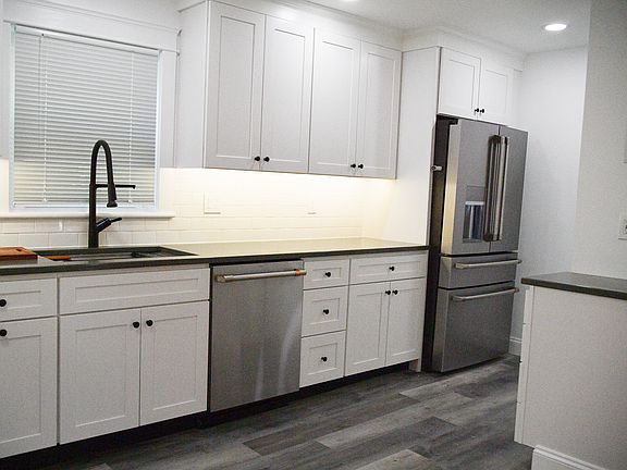 2nd image of 9 Constitution Ave APT 4A