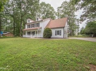 135 Meadowood Ln, Tyrone, GA 30290