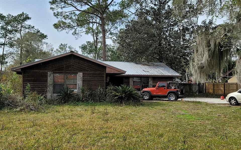 1st image of 117 Pine Oak Dr