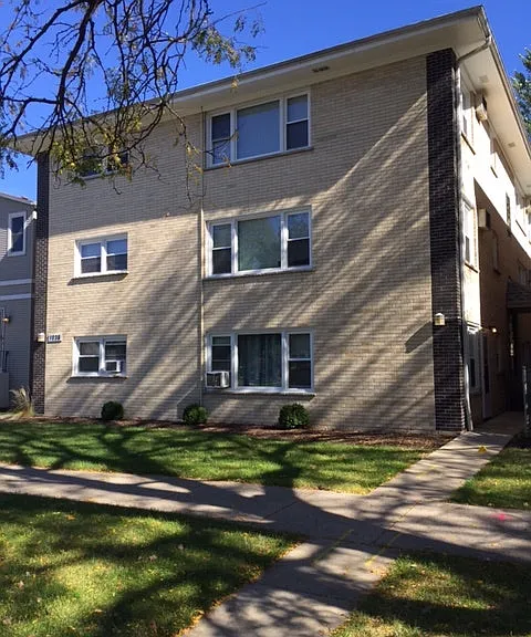 1038 Troost Ave #1 — Photo 1
