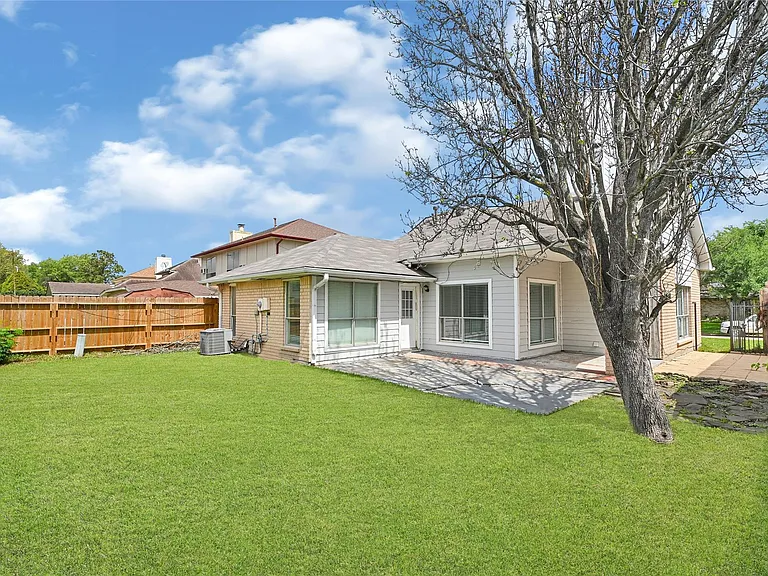 12322 Meadow Ridge Dr — Photo 31