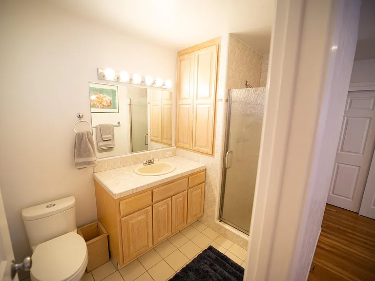 310 Alma Ln — Photo 17
