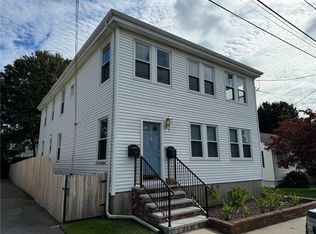 15 Freeborn St #2, Newport, RI 02840