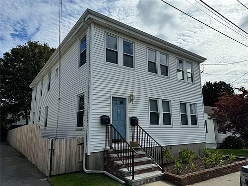 15 Freeborn St #2 Photo 1