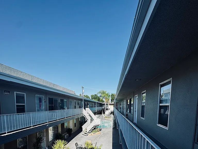 Laurel Grove Terrace — Photo 4