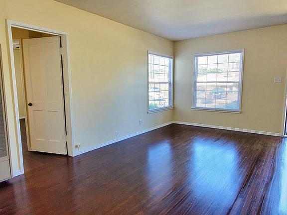 5th image of 2405 Torrance Blvd