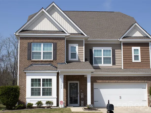 13430 Canterbury Castle Dr, Charlotte, NC 28273